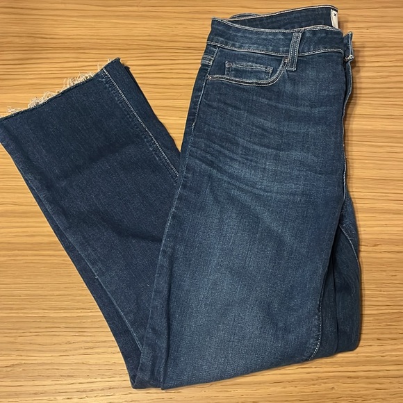 Paige Women’ Jeans. Colette Crop Flare. 29. - Picture 3 of 4